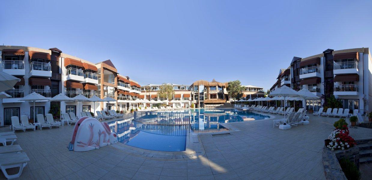 Bitez Risa Hotel Ngoại thất bức ảnh