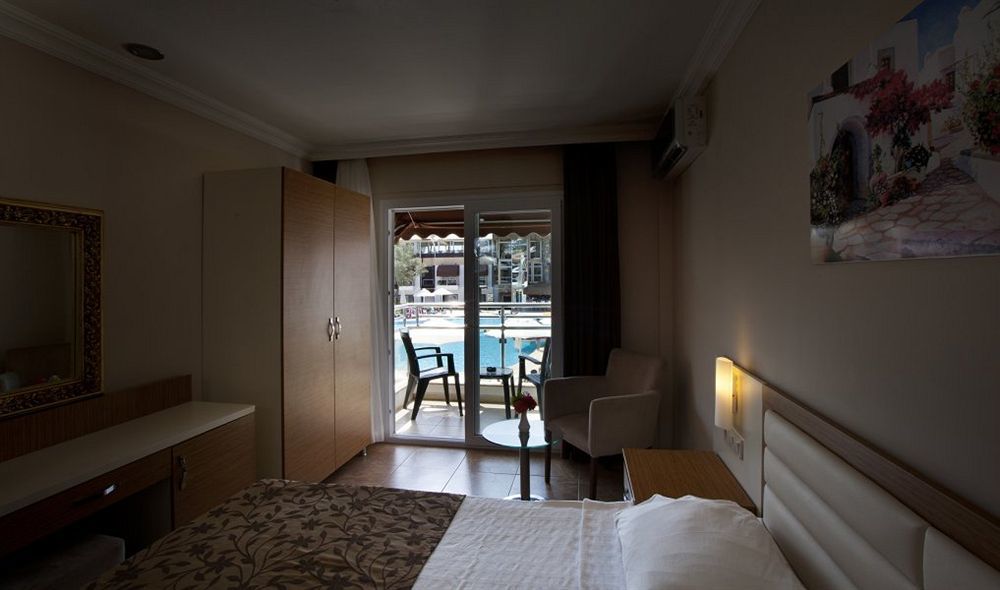 Bitez Risa Hotel Ngoại thất bức ảnh