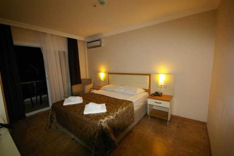 Bitez Risa Hotel Ngoại thất bức ảnh