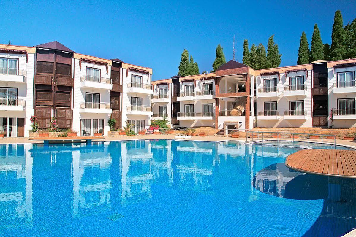 Bitez Risa Hotel Ngoại thất bức ảnh