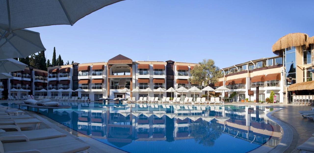 Bitez Risa Hotel Ngoại thất bức ảnh