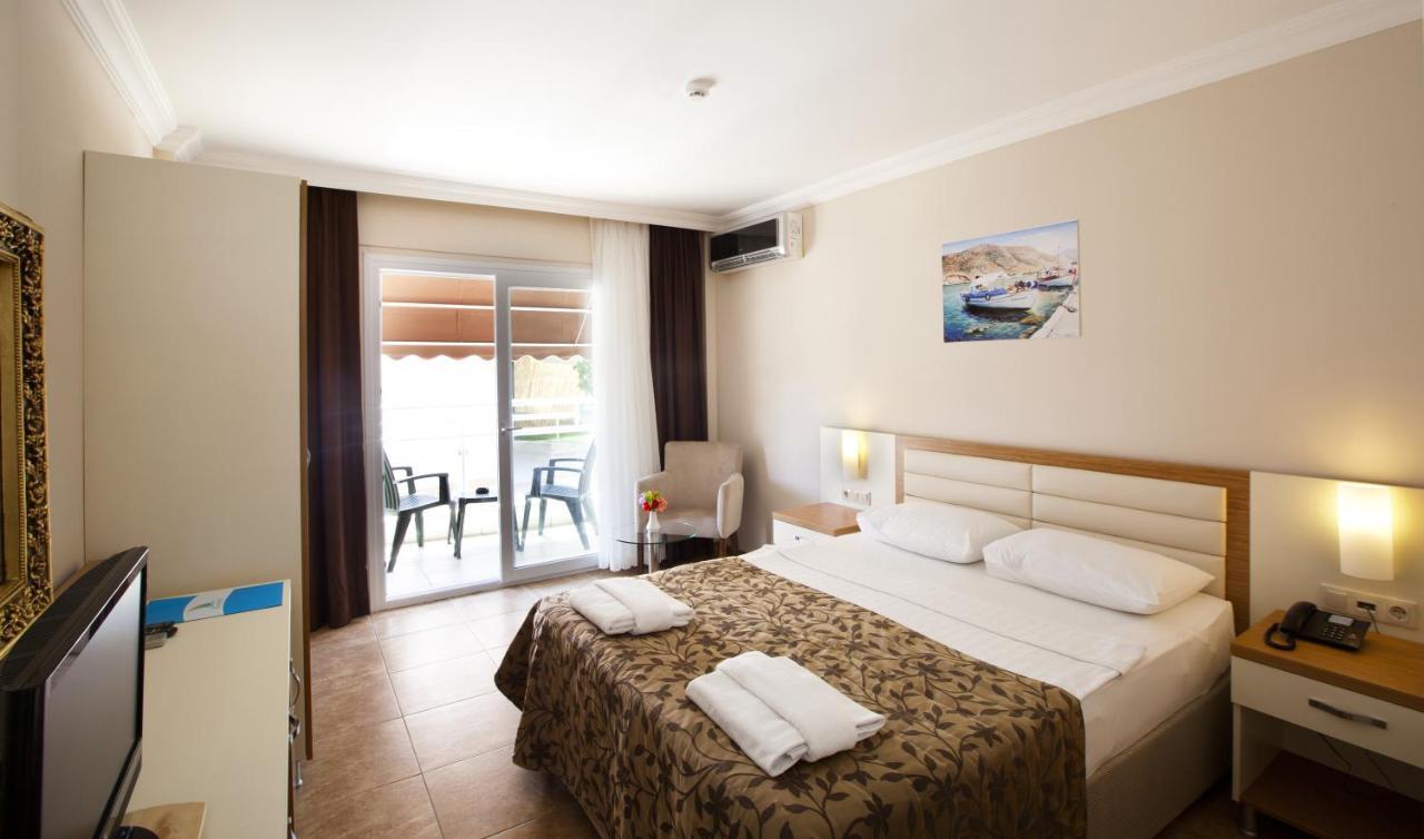 Bitez Risa Hotel Ngoại thất bức ảnh